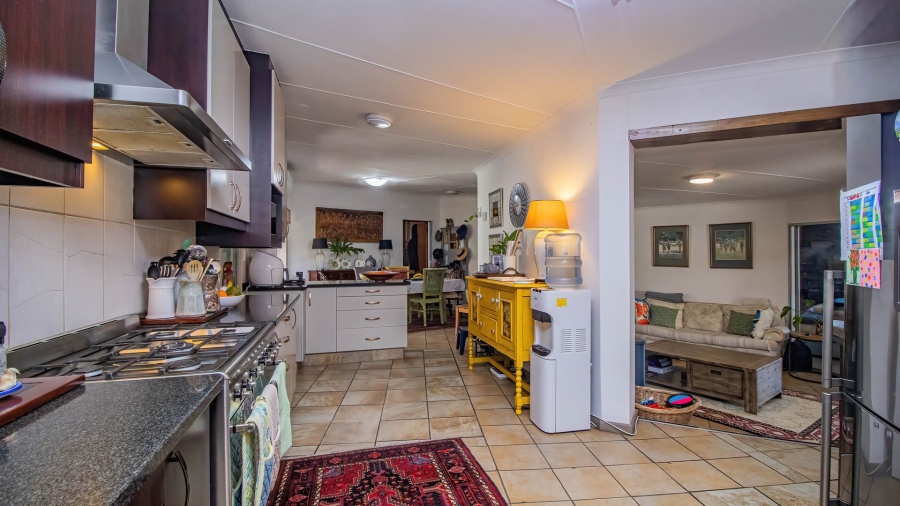 5 Bedroom Property for Sale in Fraaiuitsig Western Cape